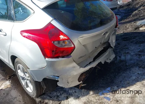 2014 Ford Focus Se z USA, uszkodzony, nr VIN 1FADP3K21EL408287